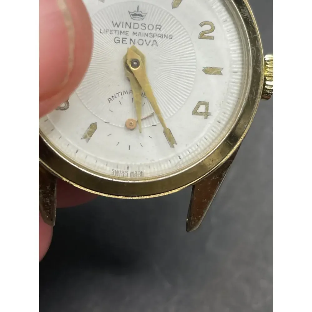 Vintage Men's Windsor Genova Lifetime Mainspring Anti-Magnetic Watch Gold Tone